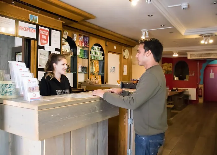 Crossroads Hostel Amsterdam